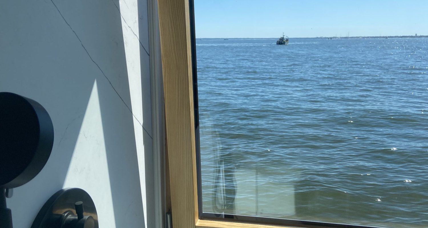 houseboat catamaran solaire amenagement interieur sbyachtdesign ibaia boats